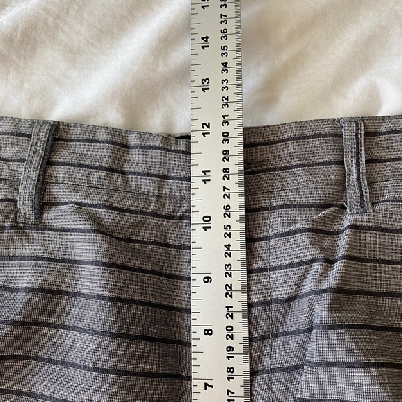 Billabong Men's Gray Striped Chino Casual‎ Walking Beach Shorts Cotton Size 36 - Picture 13 of 16